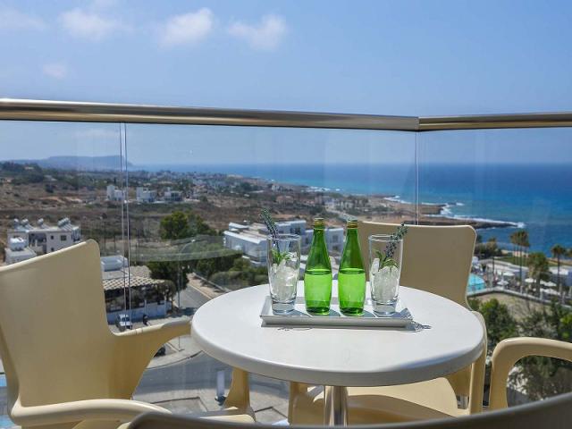 Twin Side Sea View