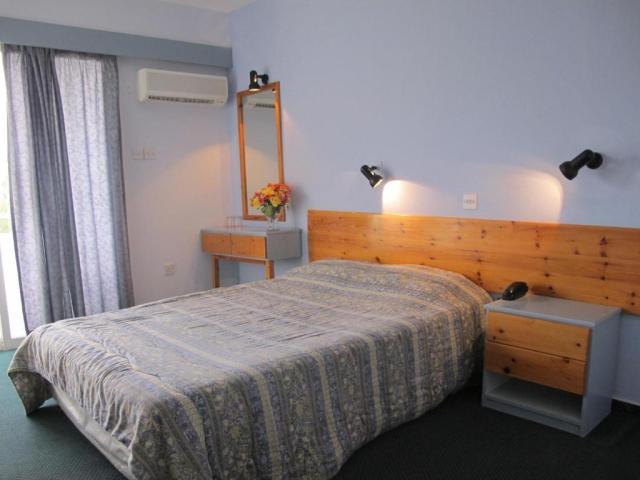 Twin Room Inland View