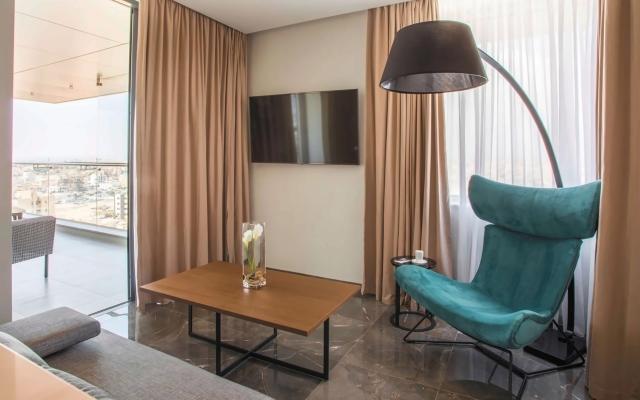 Superior Twin Room City View