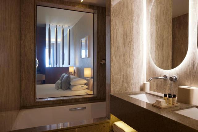Junior Suite Pool Or Sea View