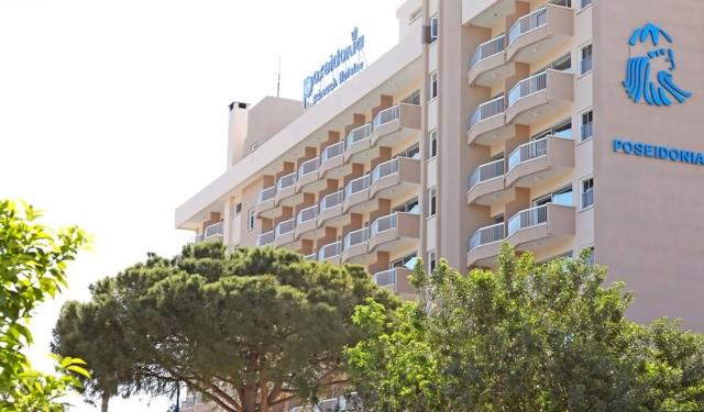 Poseidonia Beach