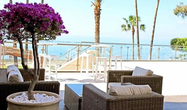 Poseidonia Beach