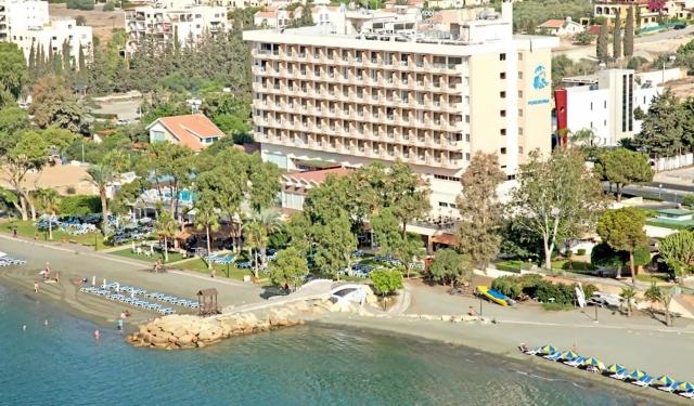 Poseidonia Beach