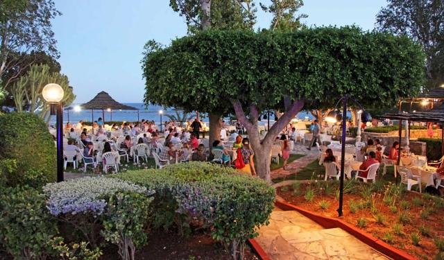 Poseidonia Beach