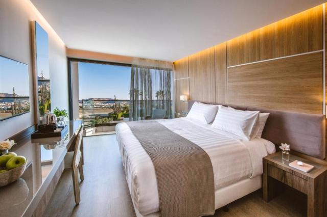 Standard Twin Room Inland View