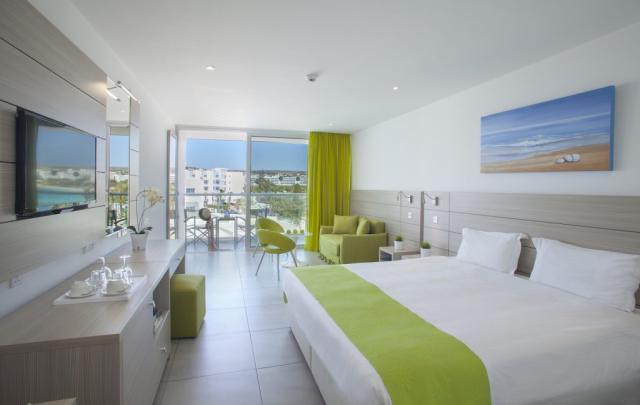Junior Suite Pool View