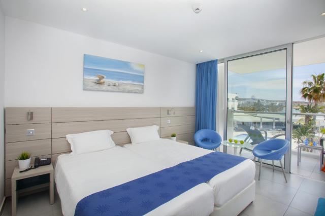 Deluxe Twin Room Sea View