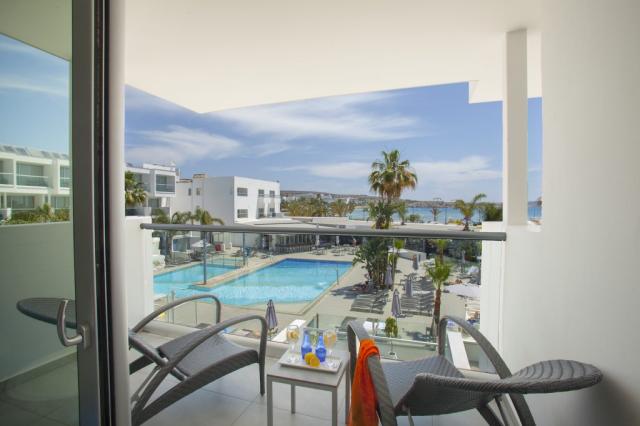 Deluxe Twin Room Sea View
