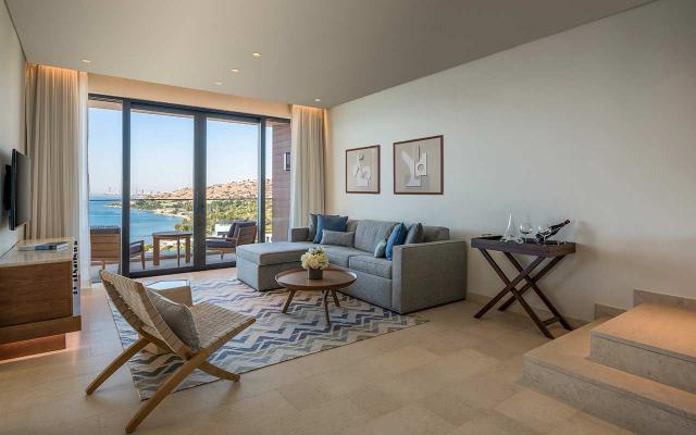 Penthouse Duplex Suite Sea view, Private Pool (+18yrs)