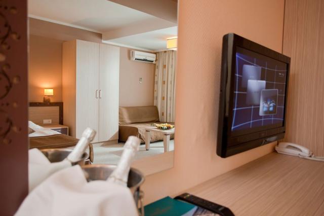 Dbl Family room 2+2