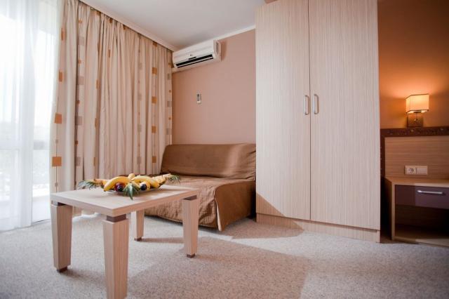 Dbl Family room 2+2