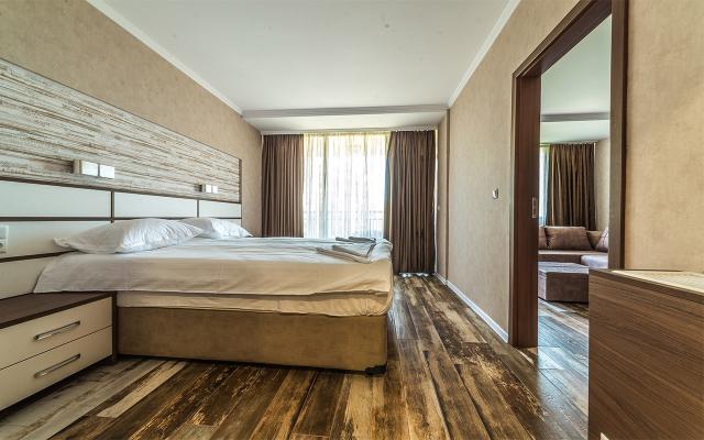 1 Bedroom Apartment