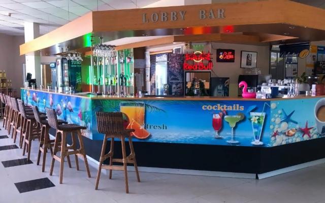 Flamingo Beach
