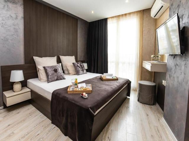 Apartment 1 Bedroom Sea View 2+2