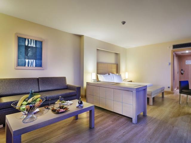 Junior Suite Partly Sea View