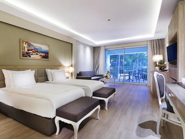 Jasmine Pool View