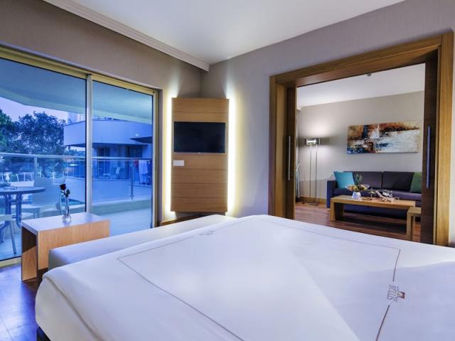 Camelia Family Superior Room