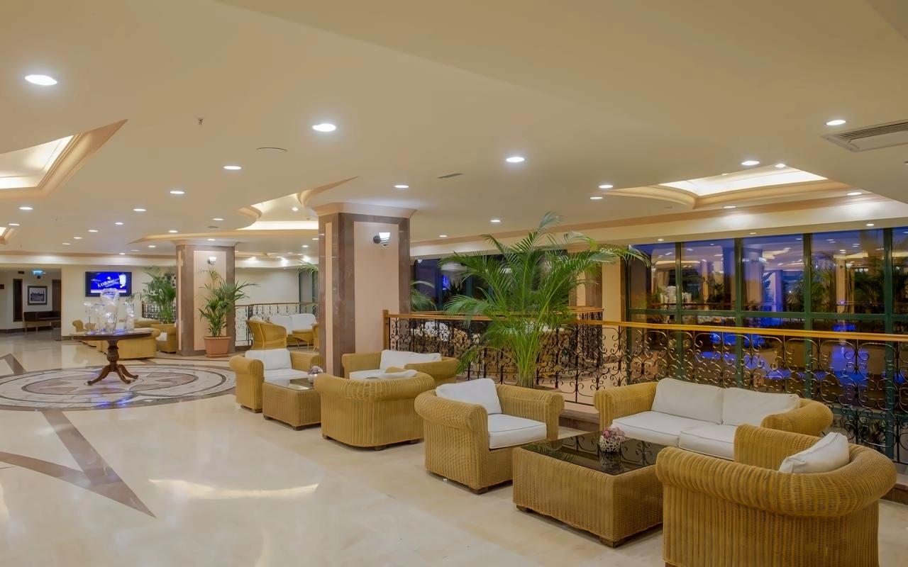 Miramare Queen Hotel