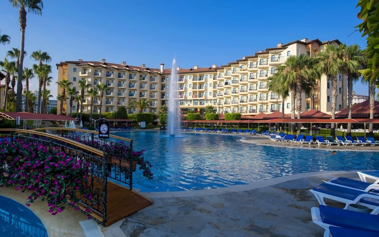 Miramare Queen Hotel