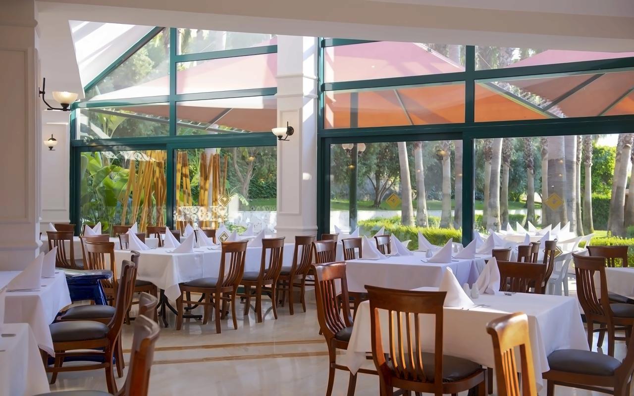 Miramare Queen Hotel