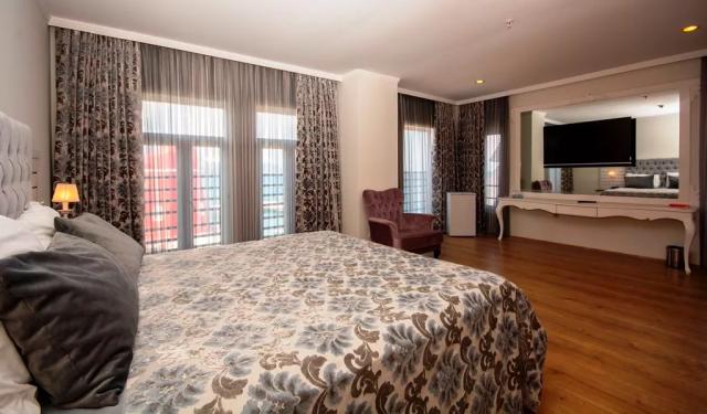 Amsterdam Luxury