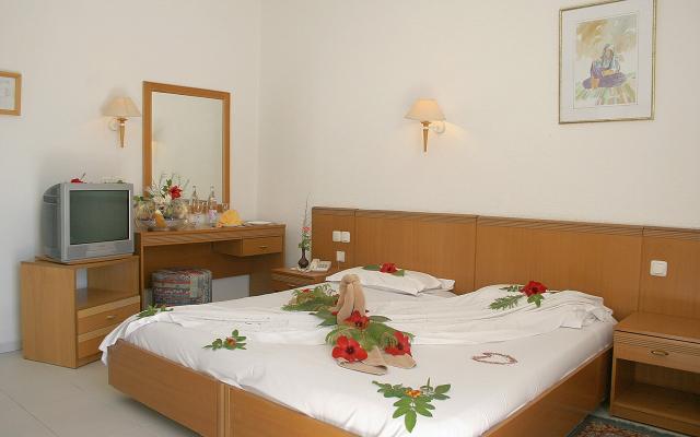  Standard Room/Terrace  