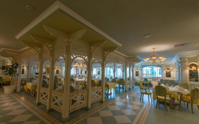 Regency Hotel & Spa