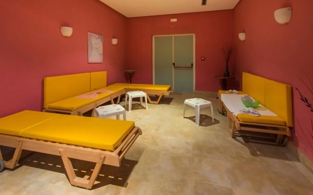 Regency Hotel & Spa
