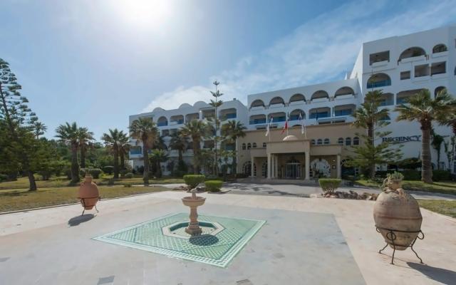 Regency Hotel & Spa