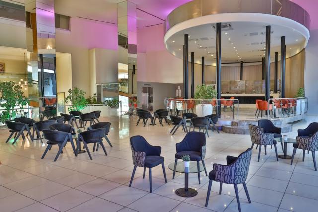Crystal Centro