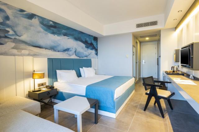 Standard Room Side Sea View