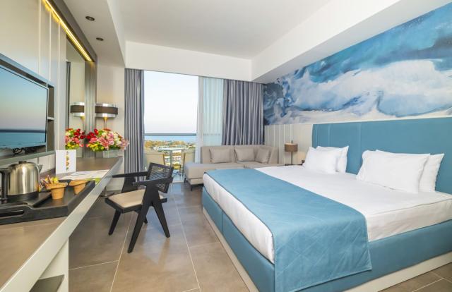 Standard Room Side Sea View