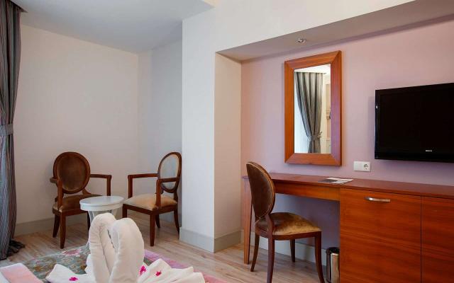 Deluxe Sea Side Room
