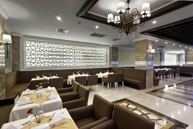 Karmir resort