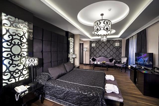 Karmir resort