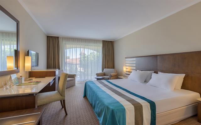 Zeus Superior Room