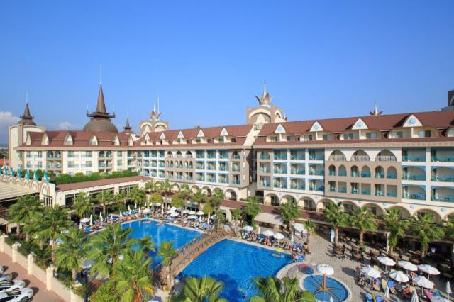 Side Crown Palace