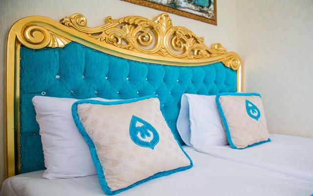 Captain Suite