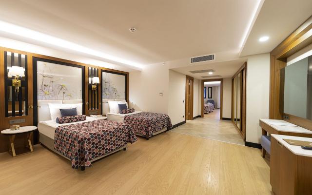 Family Room Side Sea View
