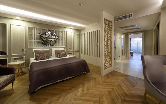 Family Room Side Sea View