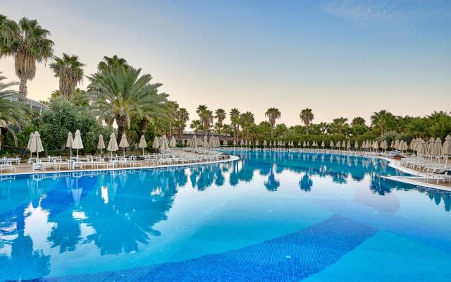 Seaden Sea World Resort
