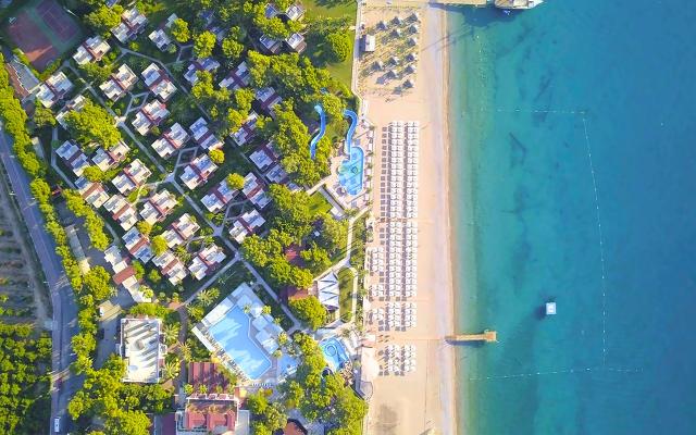 Pirates Beach Club