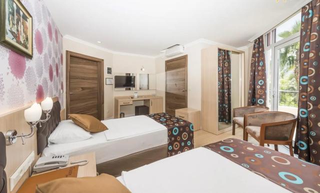Economy Room