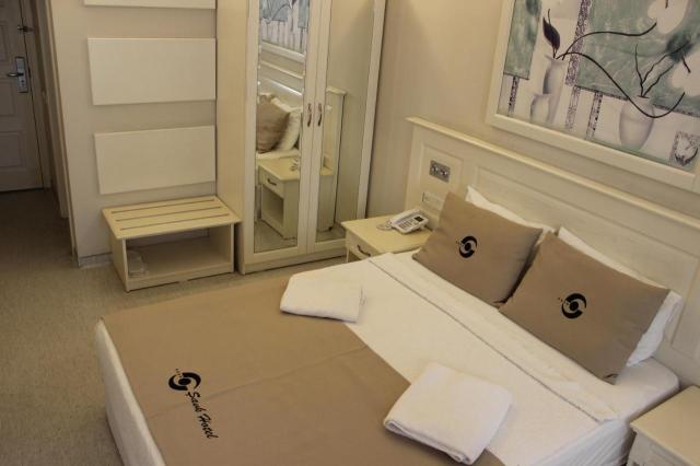 Side Sea View Standard Room