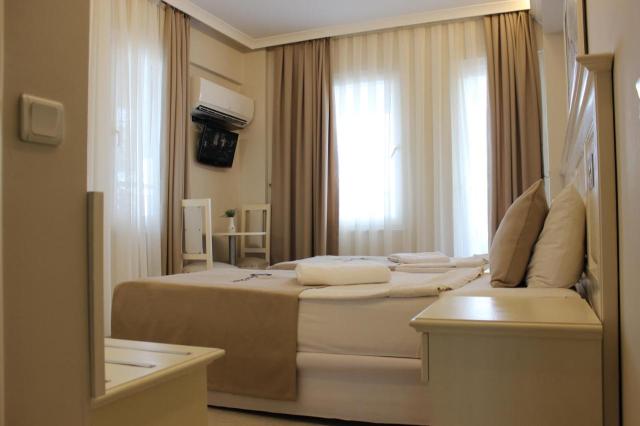 Side Sea View Standard Room