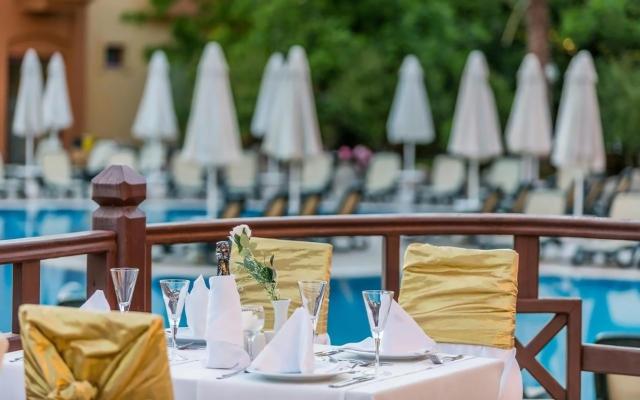 Villa Side Hotel