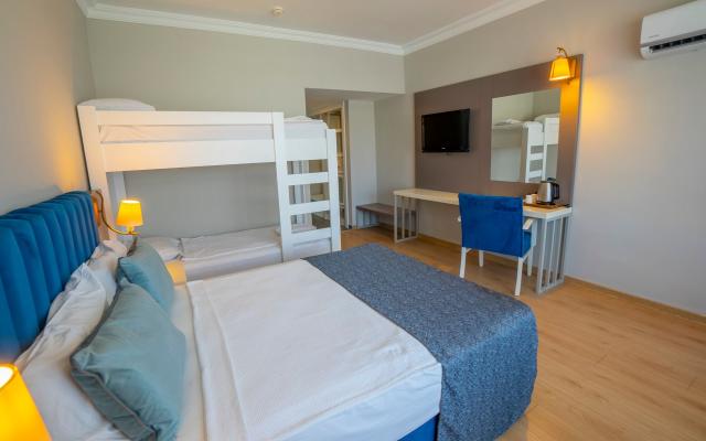 Bunkbed Room