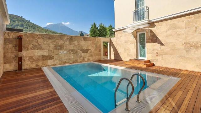 Villa Deluxe