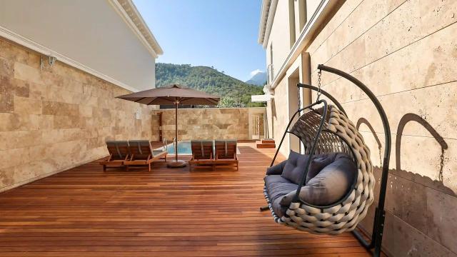 Villa Deluxe