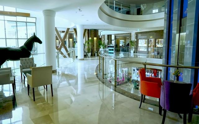 Luna Blanca Resort